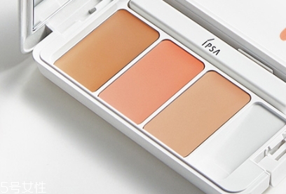 遮瑕膏可以遮痣嗎？遮瑕盤和遮瑕筆更適合遮痣