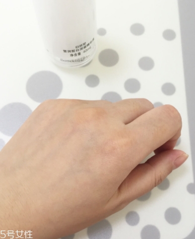 自然堂精華液適合多大年齡用？