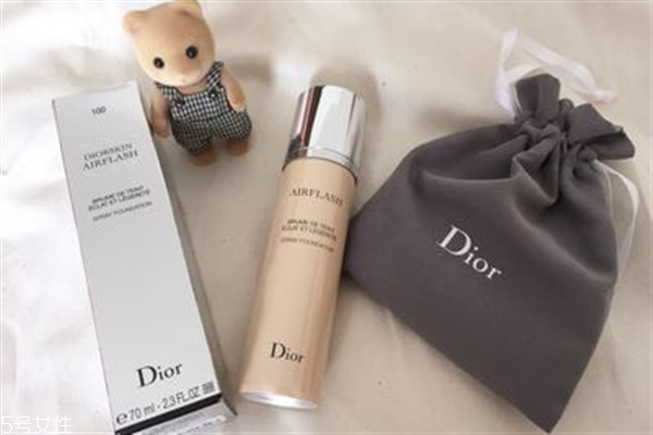 迪奧噴霧粉底液色號及試色 迪奧噴霧粉底液用法 迪奧噴霧粉底液色號及試色 迪奧噴霧粉底液用法