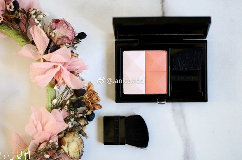 紀梵希柔霧雙色腮紅好用嗎？紀梵希絕對的一線大牌