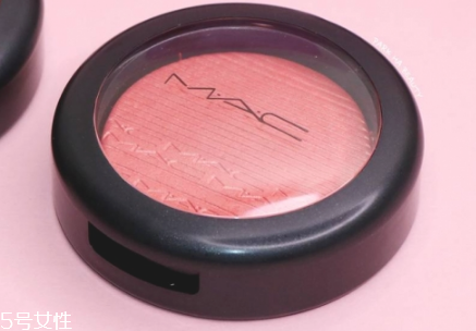 腮紅怎么用好？正確使用腮紅的方法
