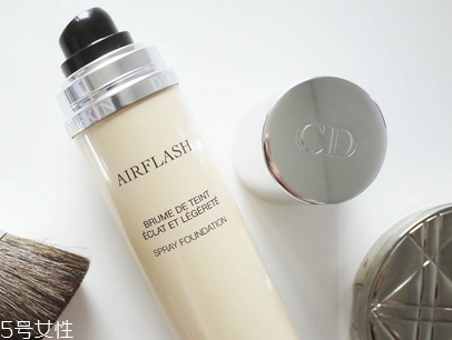 迪奧噴霧粉底液色號及試色 迪奧噴霧粉底液用法 迪奧噴霧粉底液色號及試色 迪奧噴霧粉底液用法