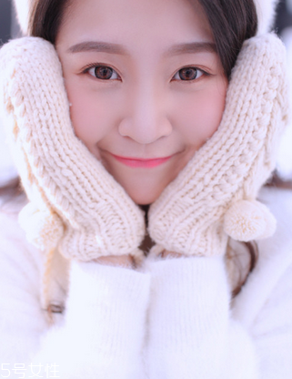 鹿胎膏和烏雞白鳳丸哪個(gè)好？女性補(bǔ)品誰(shuí)最好