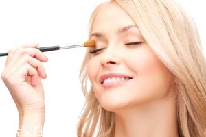 痘痘肌該怎么化妝？這樣化才利于肌膚恢復(fù)