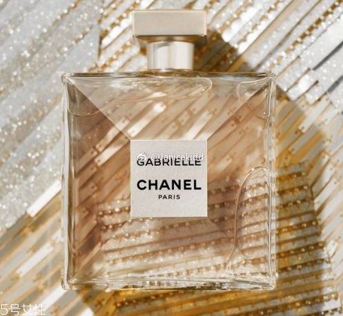 香奈兒嘉柏麗香水多少錢一瓶？女人最愛的香奈兒香水推薦