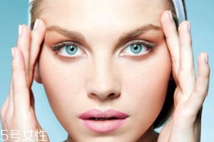 抗老眼霜年輕人可以用嗎？不管多大年齡都可以用