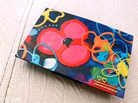 瑪麗黛佳多米諾眼影好用嗎？超美超好畫