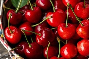 吃車厘子流鼻血怎么回事？遇到這種情況應(yīng)該這么做