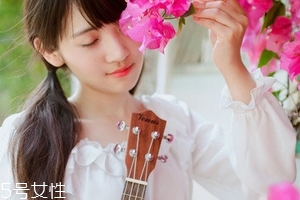 紅花逍遙片要吃多久？依據(jù)個人實際情況定