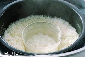 熱水煮飯還是冷水煮飯好？這樣煮飯更好吃