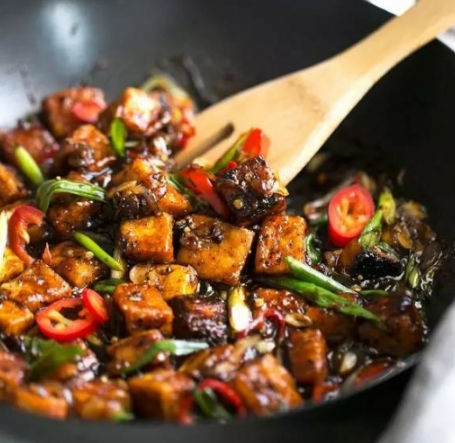 炒菜的注意事項(xiàng) 炒菜一定要改掉的5個(gè)壞習(xí)慣 炒菜的注意事項(xiàng) 炒菜一定要改掉的5個(gè)壞習(xí)慣