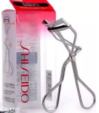 睫毛夾可以夾下睫毛嗎？比較考驗(yàn)手法