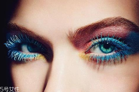 眼線筆硬頭和軟頭的哪個好用？單眼皮眼妝教程