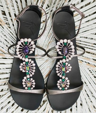 giuseppe zanotti是哪個國家的牌子？女明星的最愛