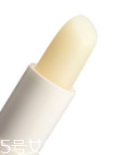 潤唇膏能用手涂嗎？效果不好還不衛(wèi)生