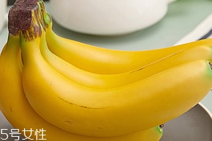 凍了的香蕉能吃嗎？可能出現(xiàn)舌頭發(fā)麻