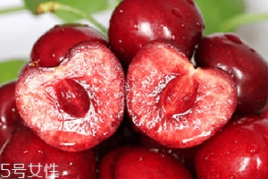 車?yán)遄涌梢院碗u蛋一起吃嗎？容易出現(xiàn)身體不適