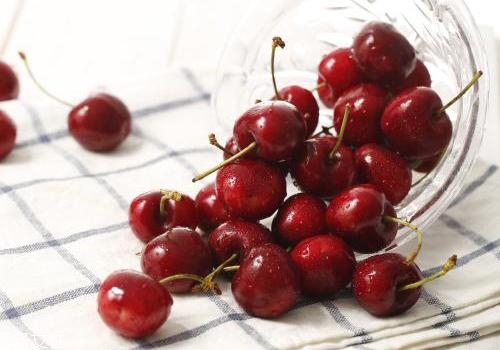 車?yán)遄臃疟湟芊獗４鎲?？車?yán)遄颖４嬗懈[門