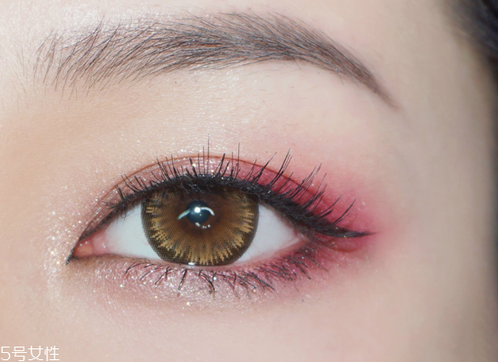 如何畫出完美眼線？一分鐘學會四種眼線畫法