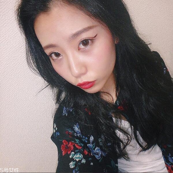 什么是折痕眼線？完整畫眼妝的順序