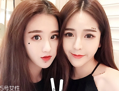 眼線筆硬頭和軟頭的哪個好用？單眼皮眼妝教程