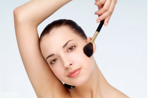 大創(chuàng)雙眼皮貼64和86哪款好？化妝的十大禁忌