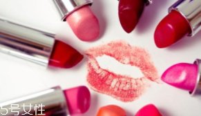 口紅致敏原因是什么？石蠟等成分在作怪