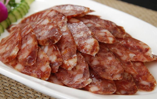 怎樣判斷臘腸煮熟了沒(méi)有？筷子戳一戳最為直接