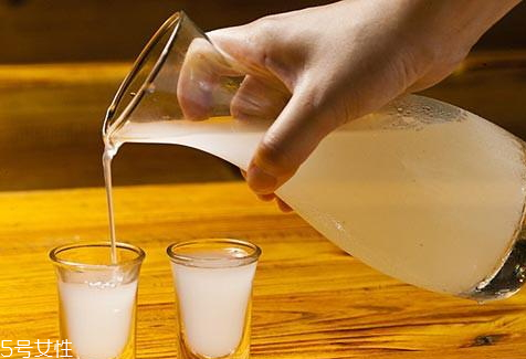 米酒能放冰箱嗎 會越來越甜 米酒能放冰箱嗎 會越來越甜