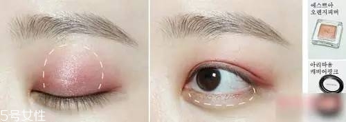 tiffany和pony酒紅色眼妝教程 化妝所需產(chǎn)品 tiffany和pony酒紅色眼妝教程 化妝所需產(chǎn)品