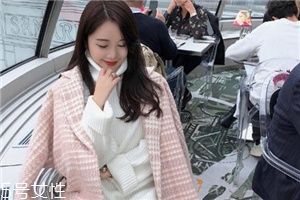 大衣買大點(diǎn)好看還是小點(diǎn)？適合自己就好