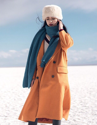 純色呢大衣怎么搭配？這樣搭美到?jīng)]朋友