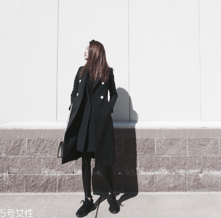 大衣什么領(lǐng)子好看？細節(jié)也要精致的百里挑一