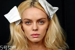 染發(fā)前為什么不能洗頭？洗掉了油脂保護膜