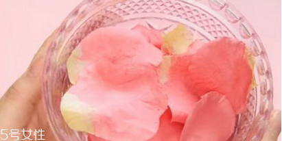 花瓣腮紅怎么做的？貌美又好用