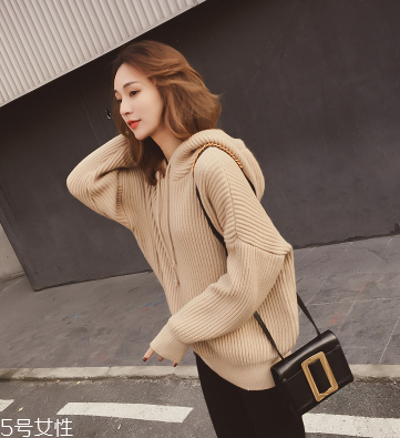 2018流行什么款式的衛(wèi)衣？這些衛(wèi)衣值得一看