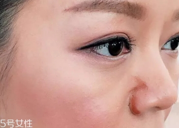 眉粉可以當鼻影用嗎？眉粉這樣畫鼻影