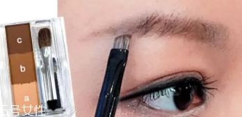 眉粉是什么材料做的？