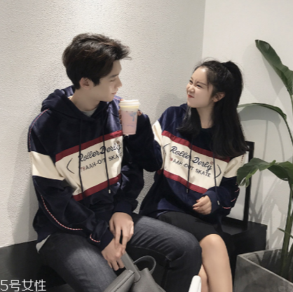 衛(wèi)衣掉色怎么辦？這樣洗不會(huì)掉色