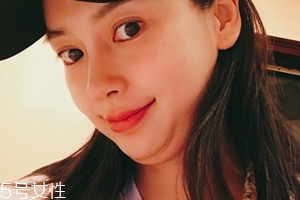 雙下巴怎么減最有效？日常習(xí)慣要注意