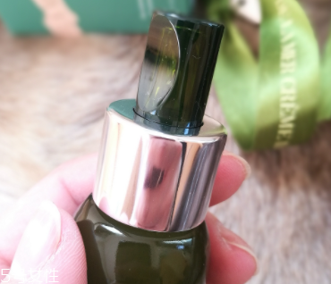 海藍之謎去皺精華用多久能見效？至少3個月