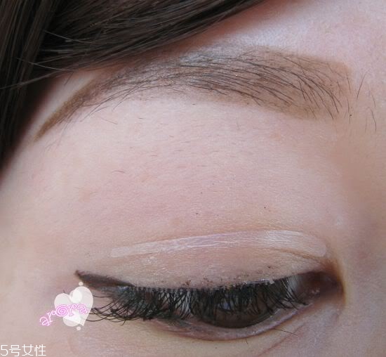 雙眼皮貼哪個(gè)牌子好？雙眼皮貼這樣貼最好看