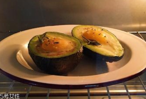 烤箱烤雞蛋多少溫度 烤箱烤雞蛋技巧 烤箱烤雞蛋多少溫度 烤箱烤雞蛋技巧