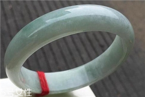 糯種翡翠屬于什么檔次？翡翠的價(jià)值你清楚嗎