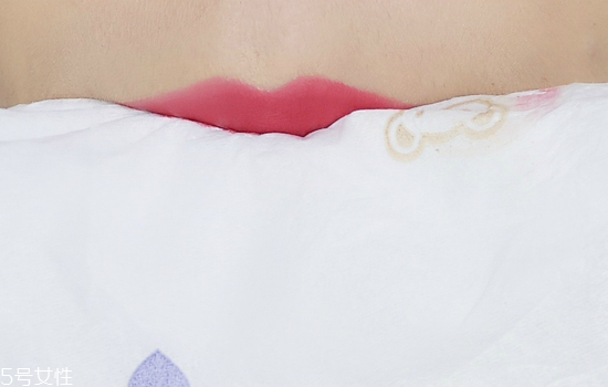 啞光口紅適合什么樣的人？這些口紅一樣都不能少