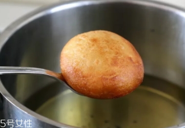 糖糕炸出來很硬怎么辦？