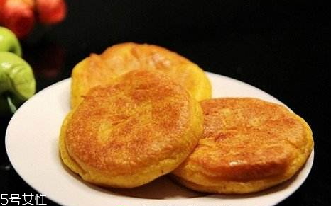 烤箱烤南瓜餅多長時間 烤箱烤南瓜餅時間和溫度 烤箱烤南瓜餅多長時間 烤箱烤南瓜餅時間和溫度