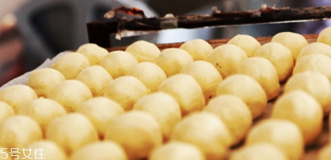 凍粘豆包蒸前需解凍嗎？