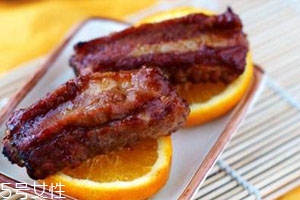 烤箱烤排骨要包錫紙嗎 用錫紙和不用錫紙的區(qū)別 烤箱烤排骨要包錫紙嗎 用錫紙和不用錫紙的區(qū)別