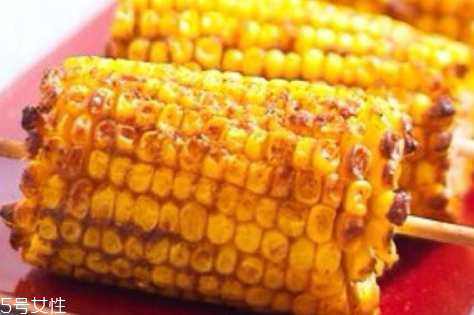 烤箱烤玉米會爆炸嗎 烤箱烤玉米注意事項 烤箱烤玉米會爆炸嗎 烤箱烤玉米注意事項